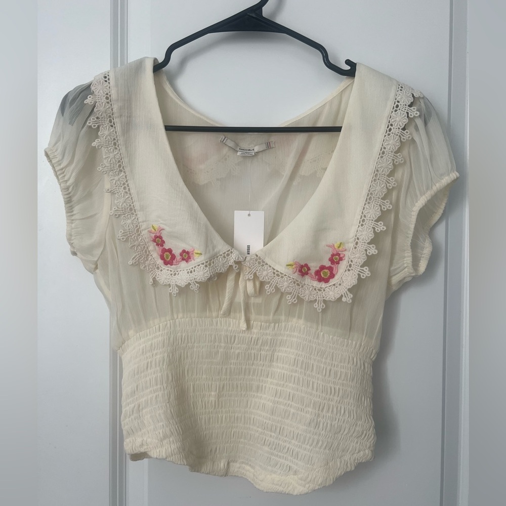 Kimchi Blue Cream Puff Sleeve Crop Blouse with Peter Pan Collar